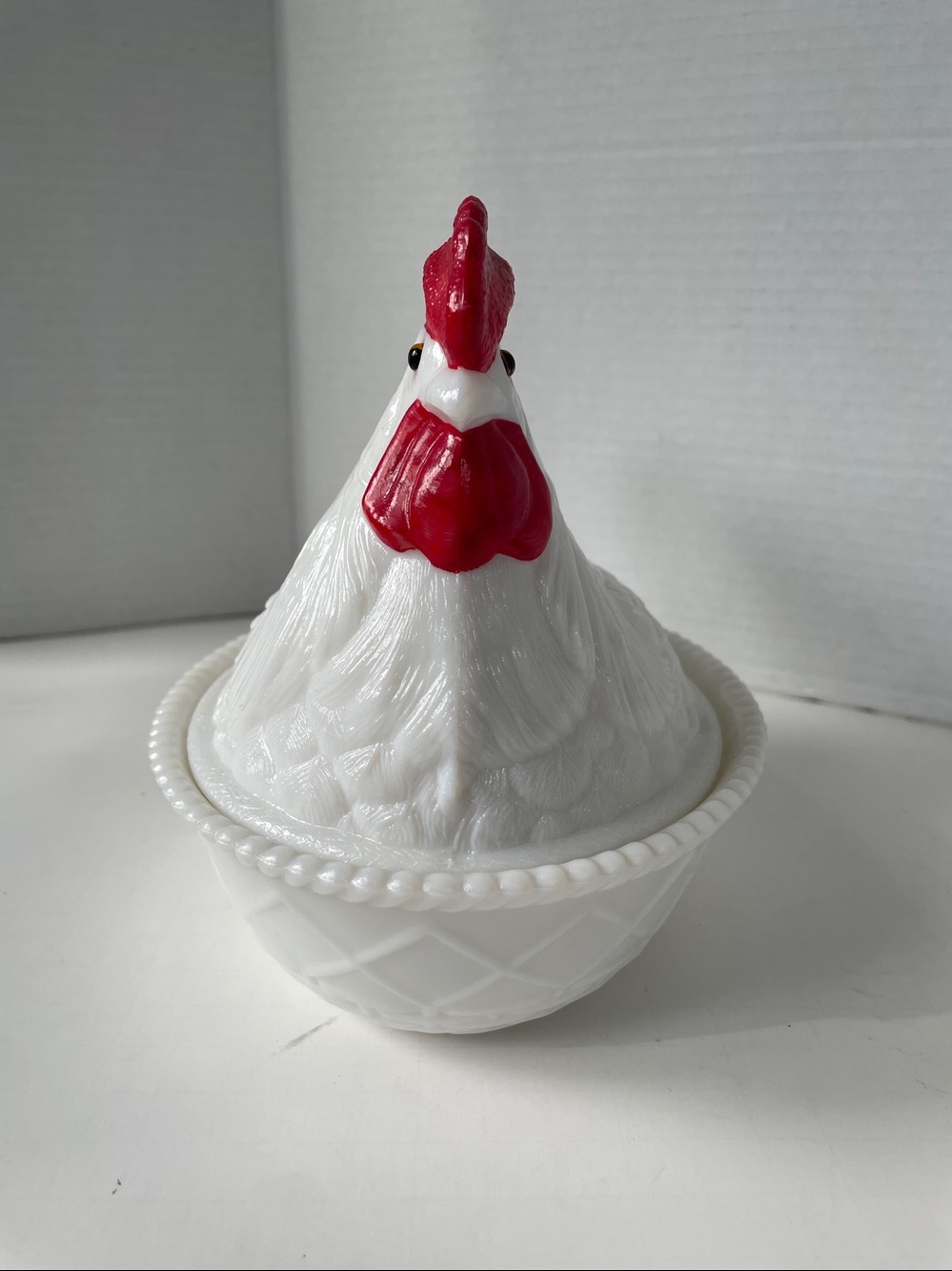 Vintage Westmoreland Milk Glass Rooster "Big Daddy" Hen On nest - Picture 6 of 13